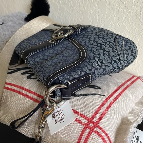 Coach swing pack - Picture 4 of 9